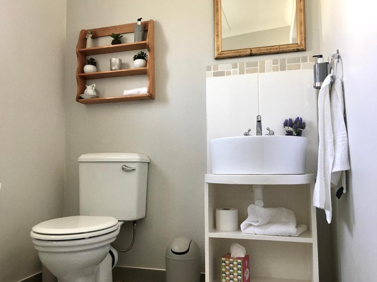 John Montagu Accommodation Екстериор снимка