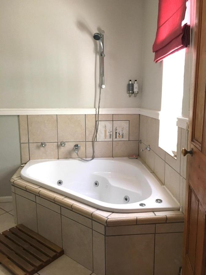 John Montagu Accommodation Екстериор снимка