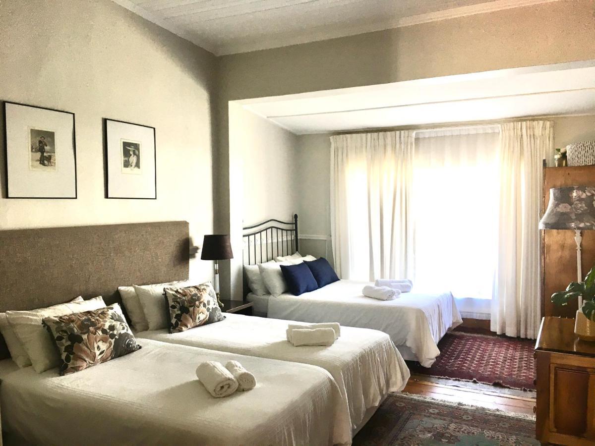 John Montagu Accommodation Екстериор снимка