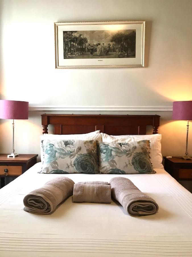 John Montagu Accommodation Екстериор снимка