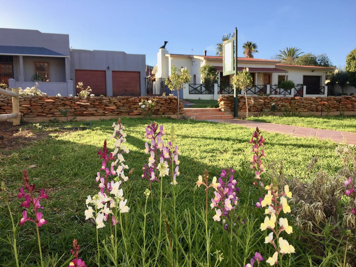 John Montagu Accommodation Екстериор снимка