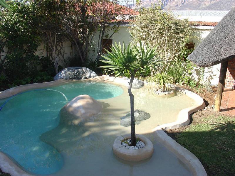 John Montagu Accommodation Екстериор снимка